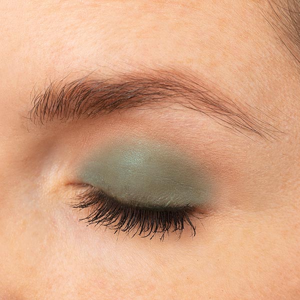 Olive This Color Eye Swatch